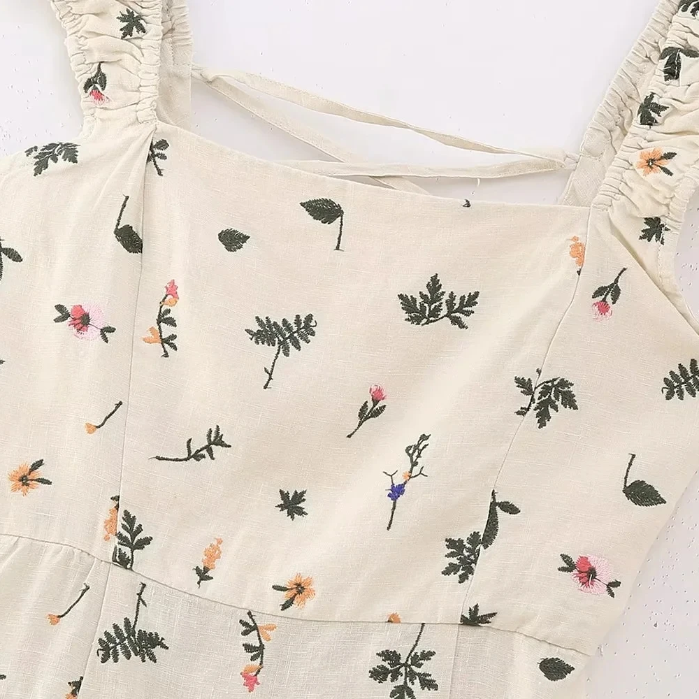 Vestido Midi Bordado Julie