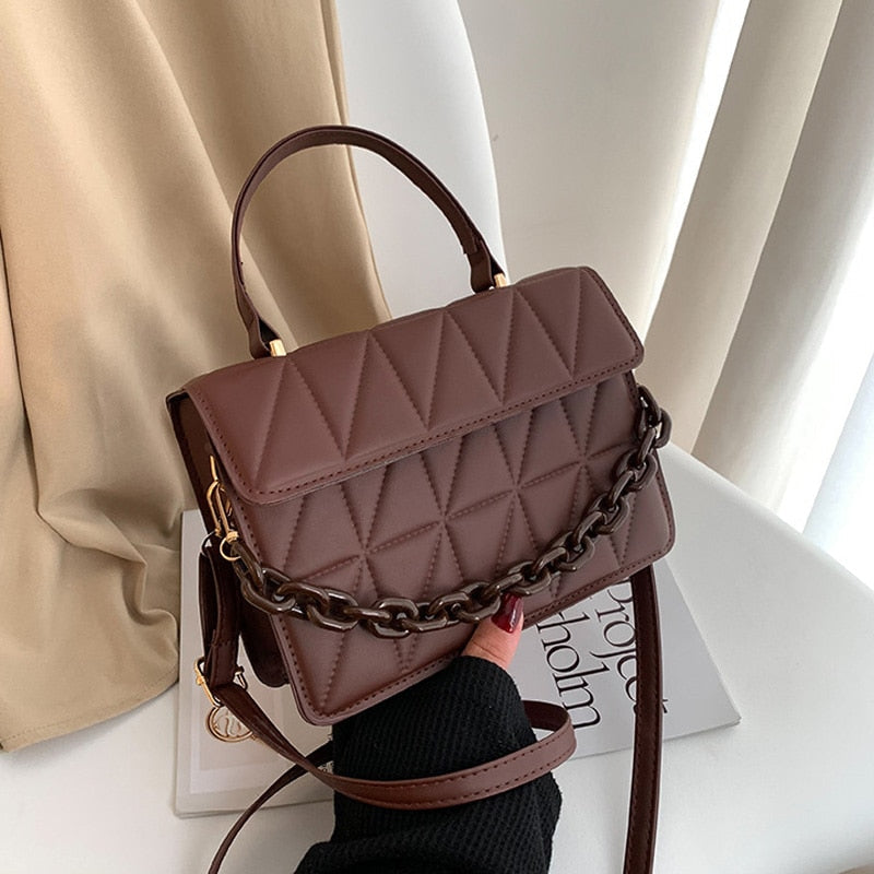Bolsa de Couro - Alça Transversal e Alça de Mão