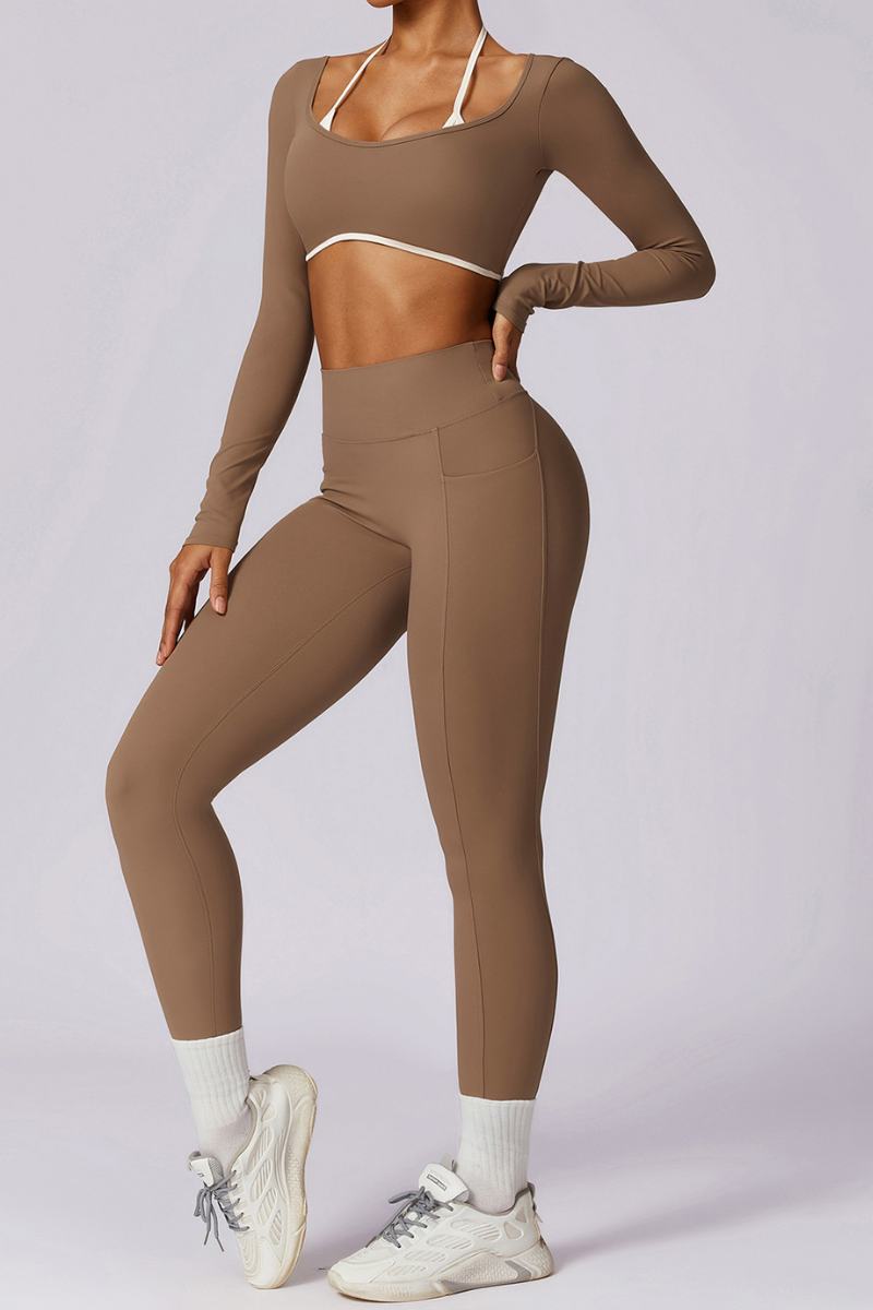 Conjunto feminino FitTech - Blusa e calça
