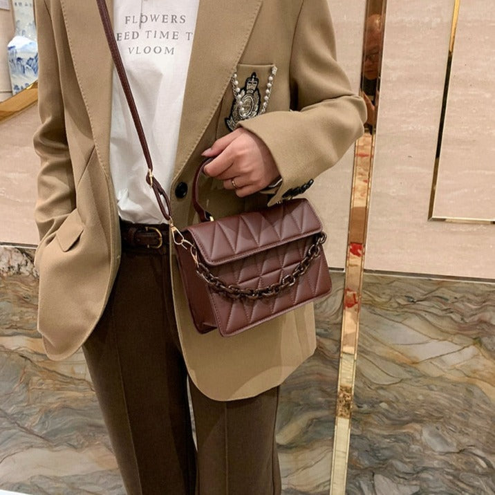 Bolsa de Couro - Alça Transversal e Alça de Mão