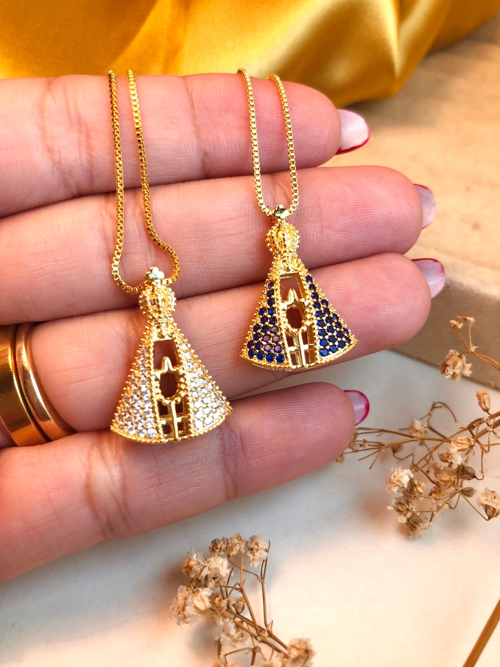 ( Compre 1 leve 2 ) Colar Nossa Senhora Aparecida com Manto de Zircônia